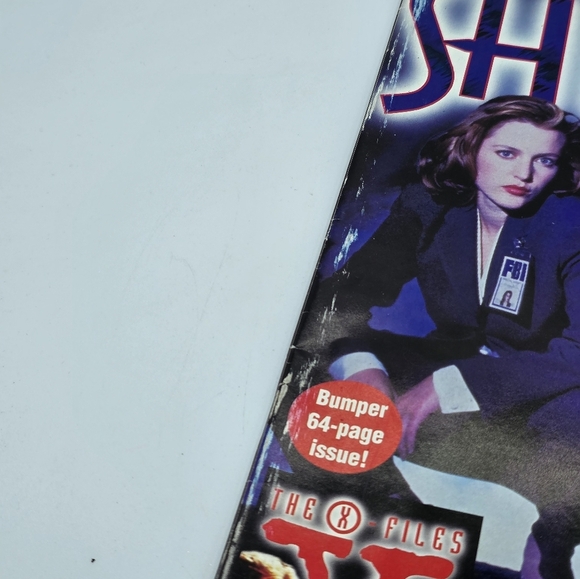 Vintage 1995 Shivers Magazine X-Files Season Three Issue - Picture 4 of 7
